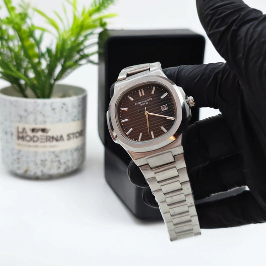 PATEK PHILIPE SILVER NAUTILUS BLACK BORD