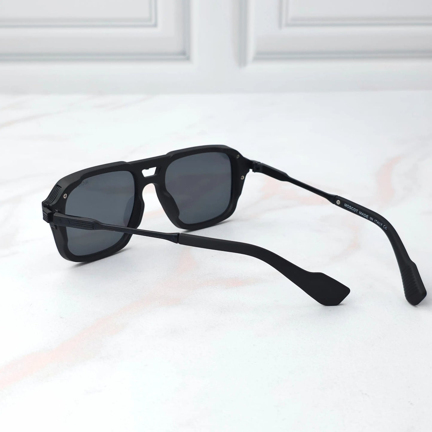 IRYSS BLACK
