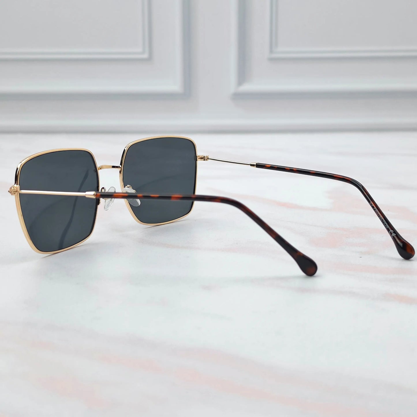 PERLA BLACK
