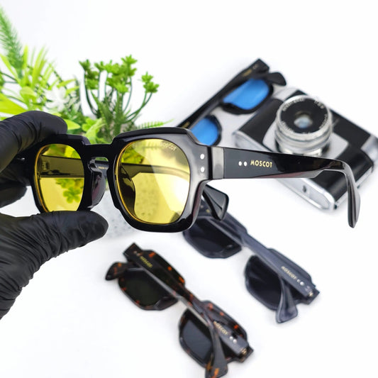 MOSCOT IRISS YELLOW LENSES