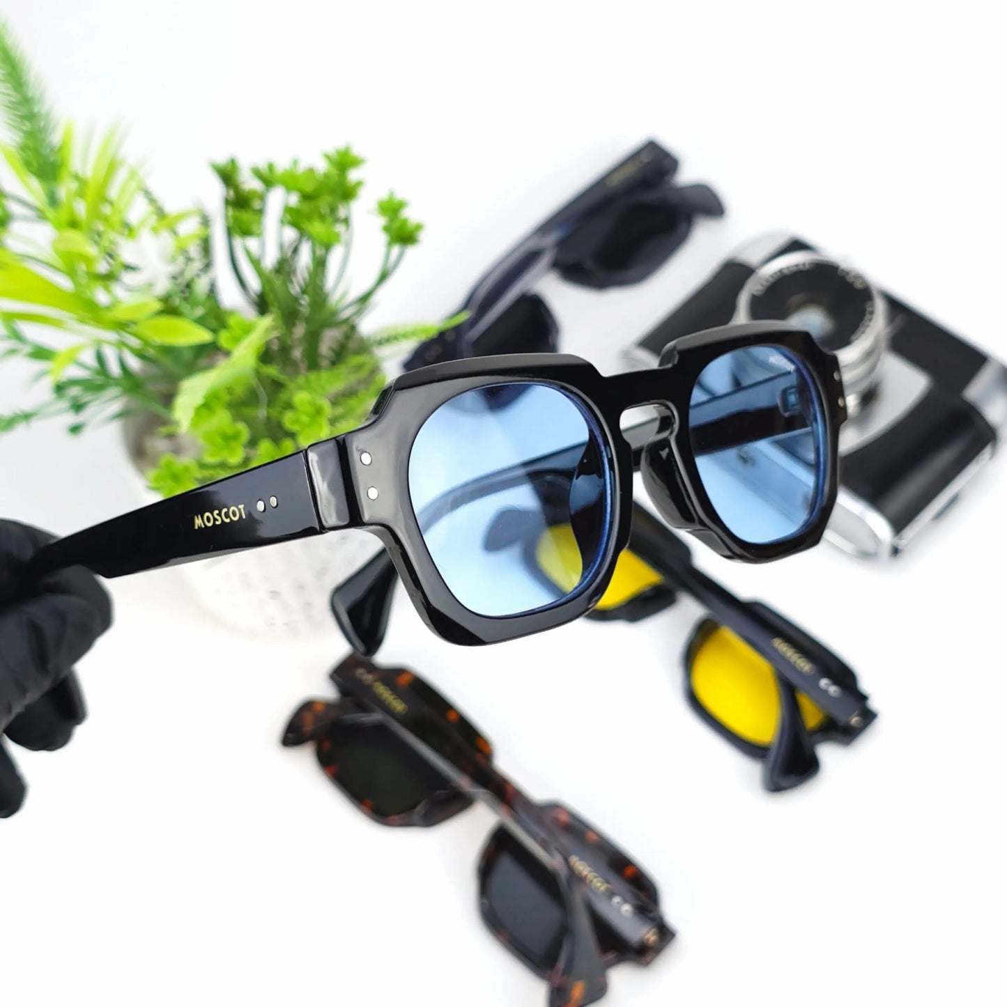 MOSCOT IRISS BLUE LENSES