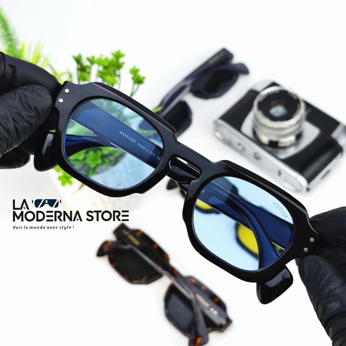 MOSCOT IRISS BLUE LENSES
