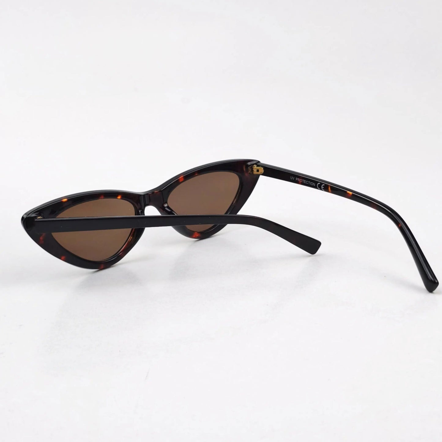 CAT EYE BROWN