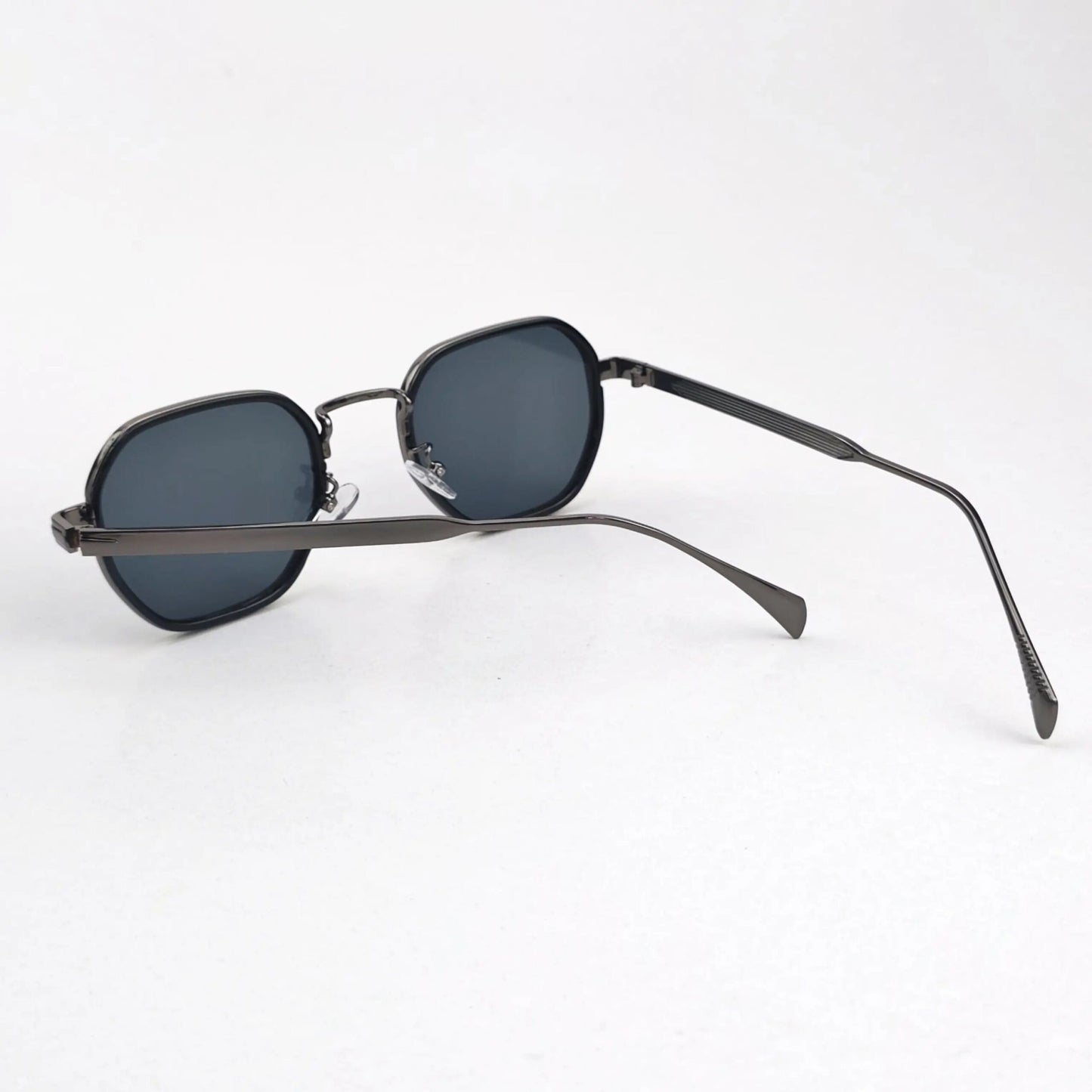 CALVIX BLACK