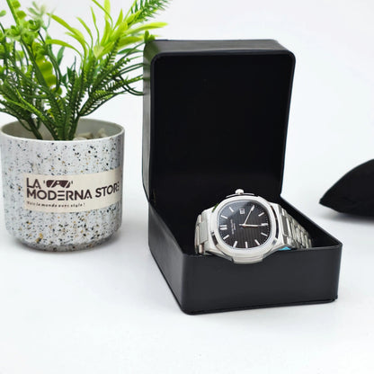 PATEK PHILIPE SILVER NAUTILUS BLACK BORD