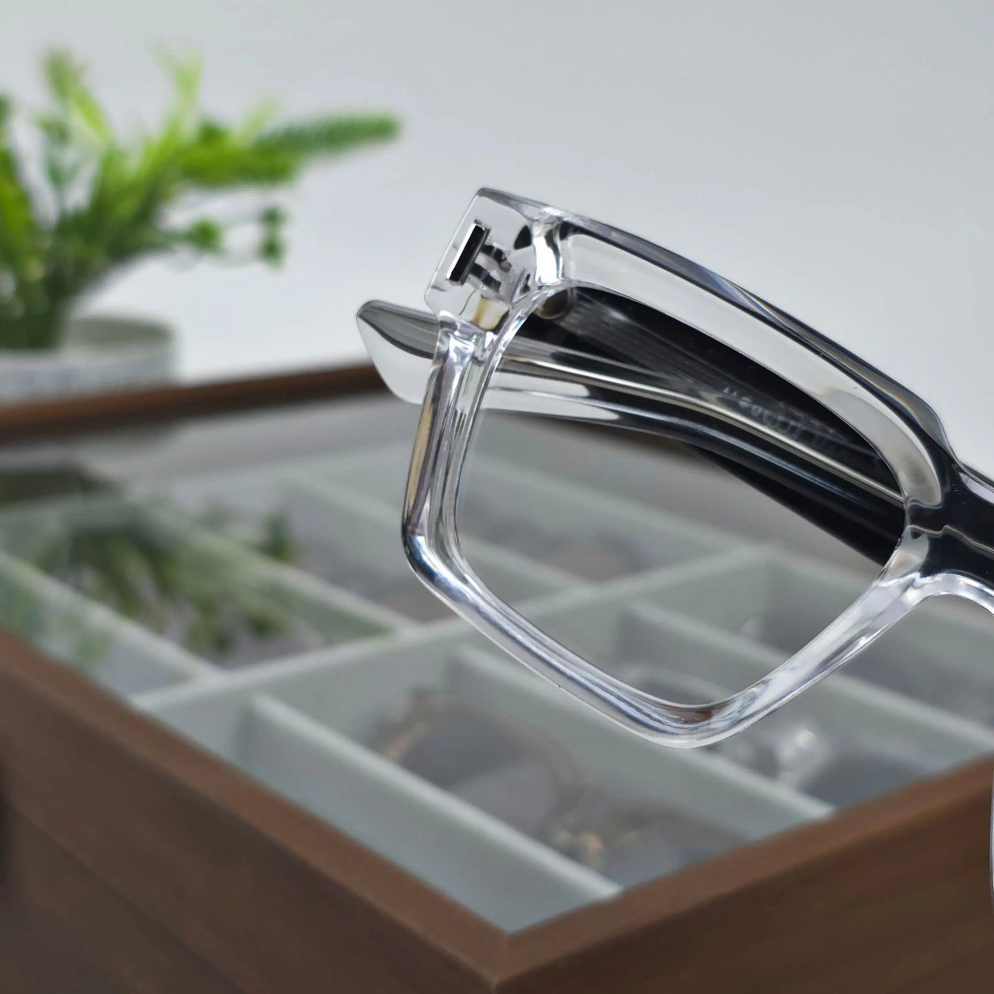 MILANO CRYSTAL TRANS