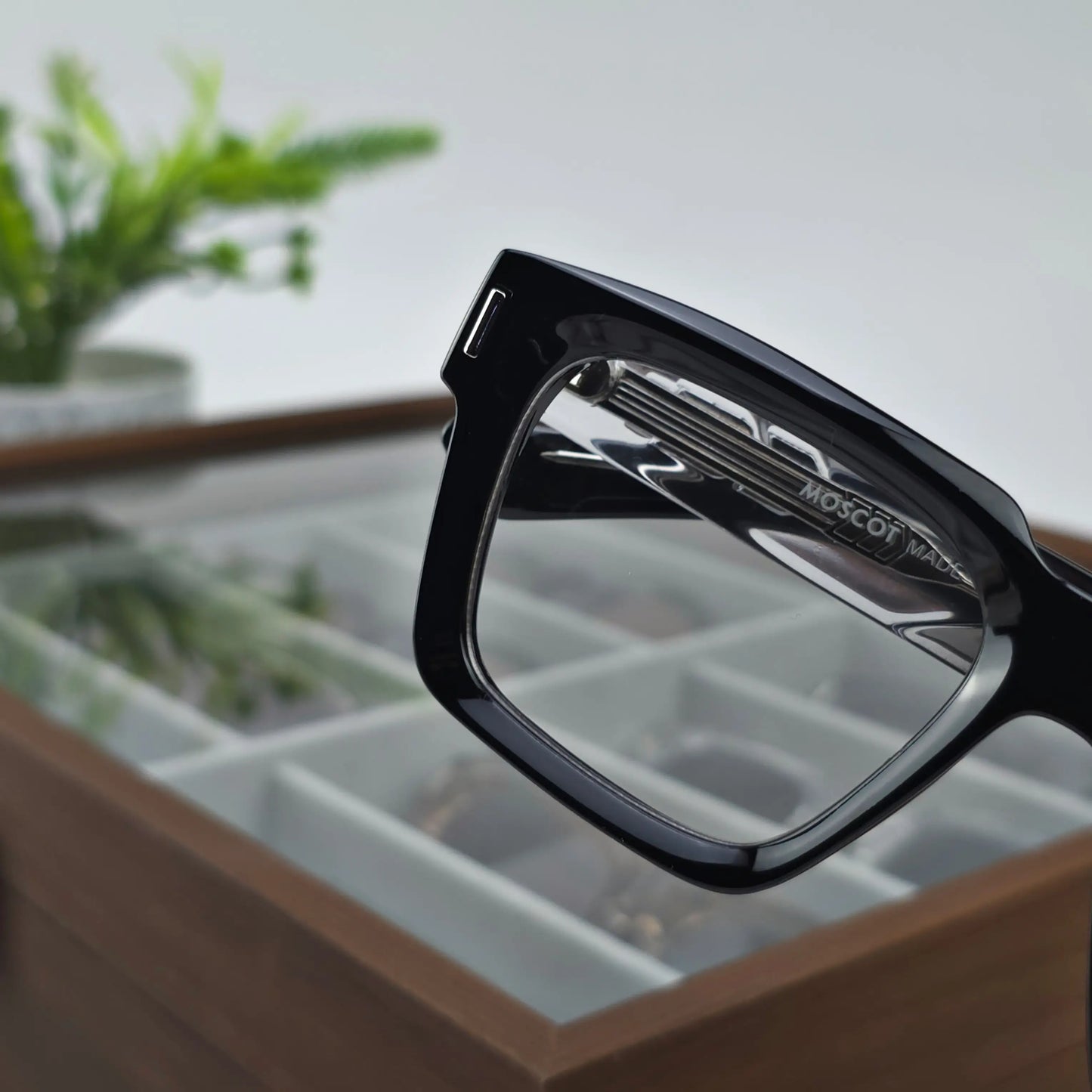 MILANO CRYSTAL BLACK