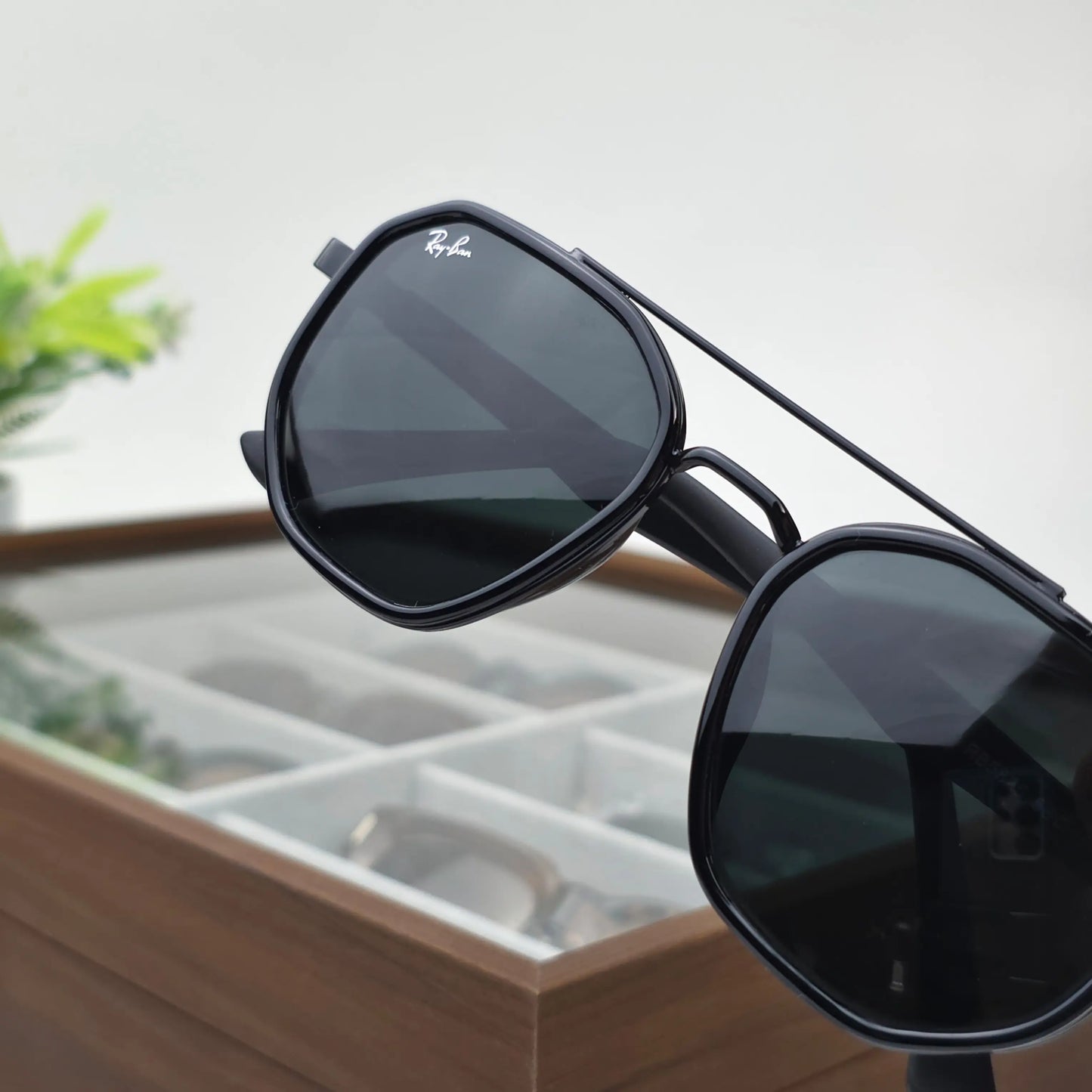RB 5828 BLACK
