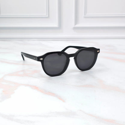 LEVINA BLACK