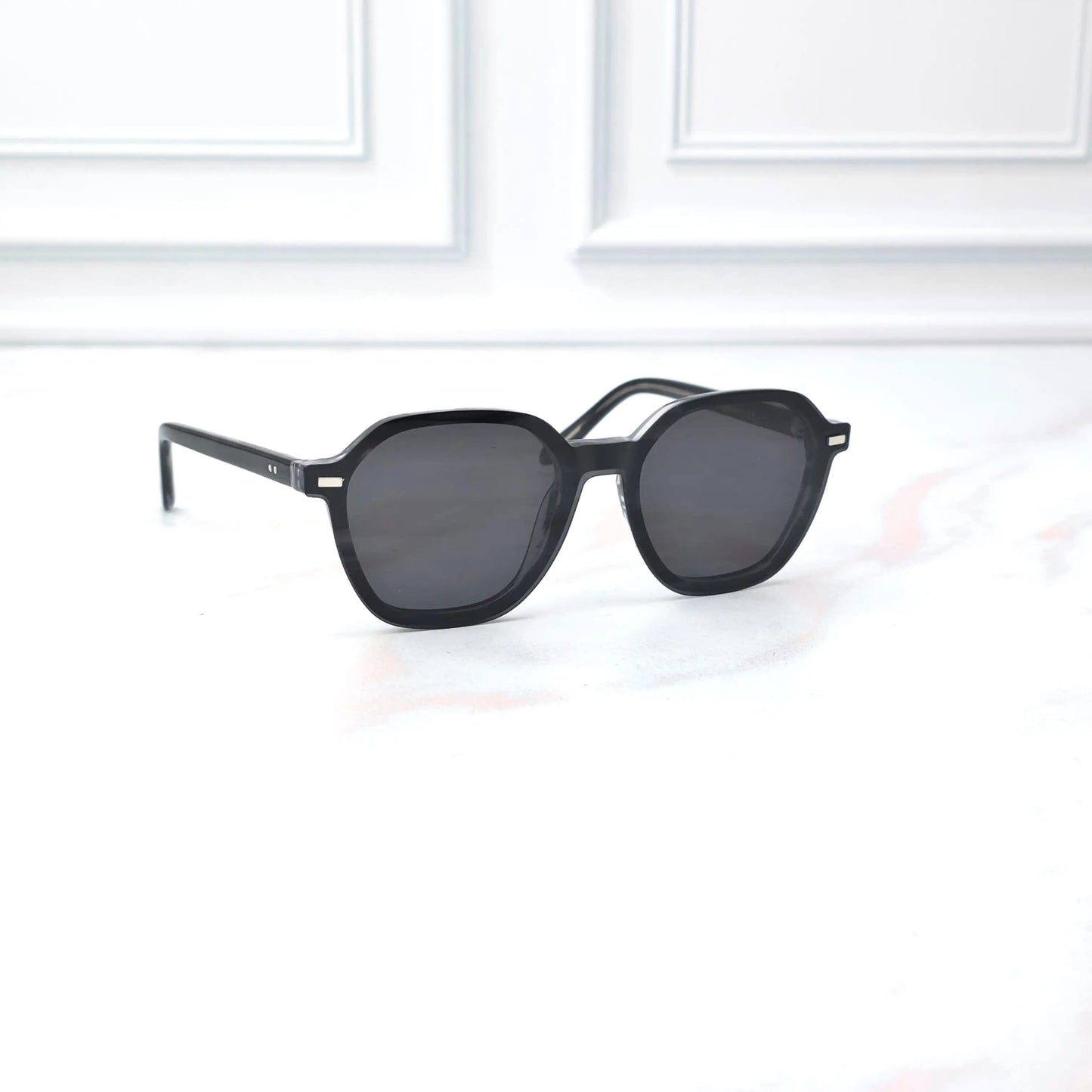 GLADESS SMOKEY GREY