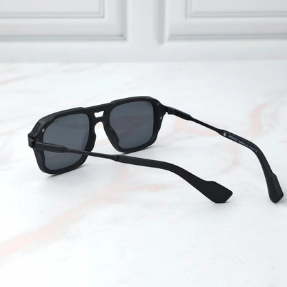 IRYSS BLACK