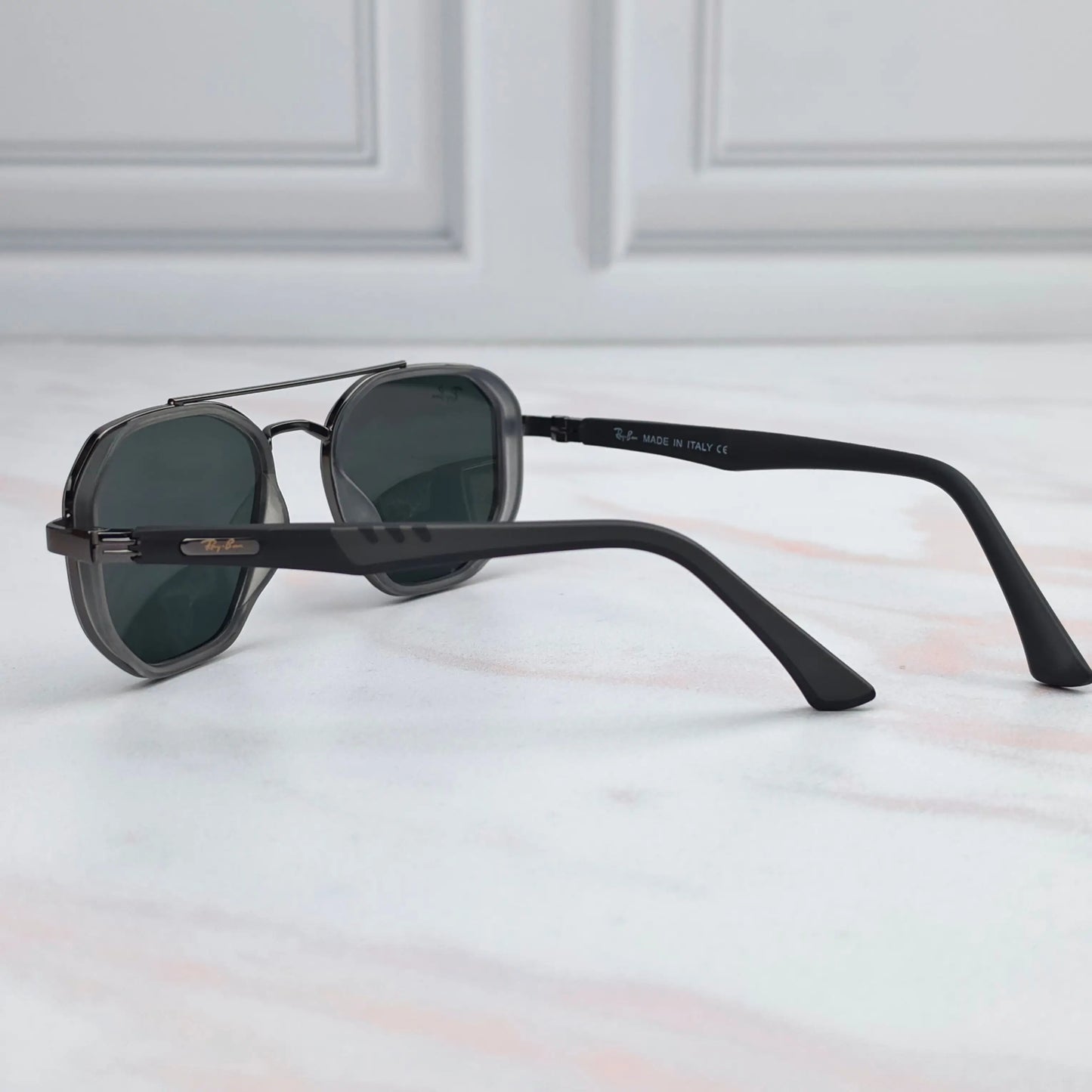 SOLYRO GREY