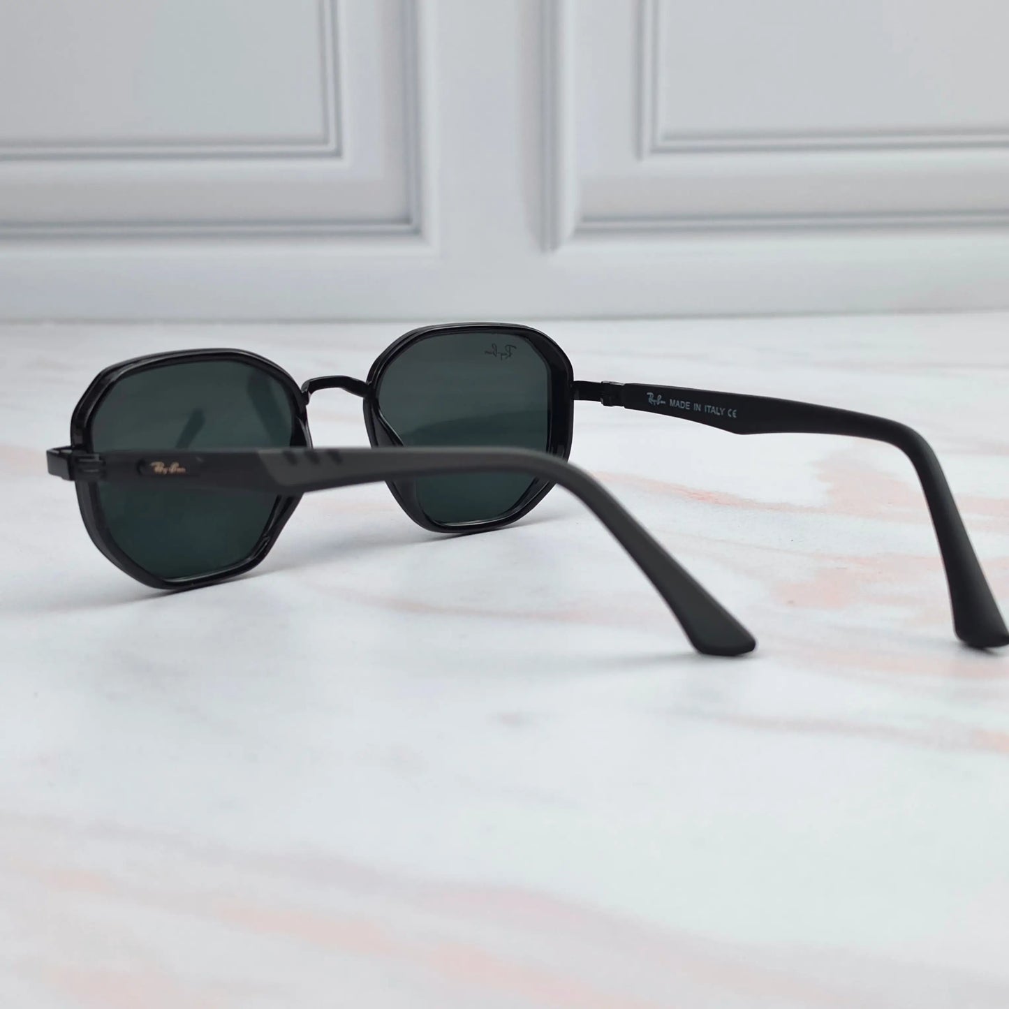 DALAS BLACK