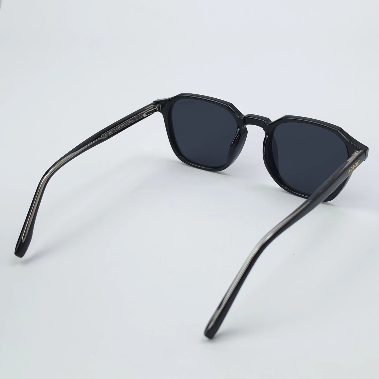 BROKLYNE BLACK