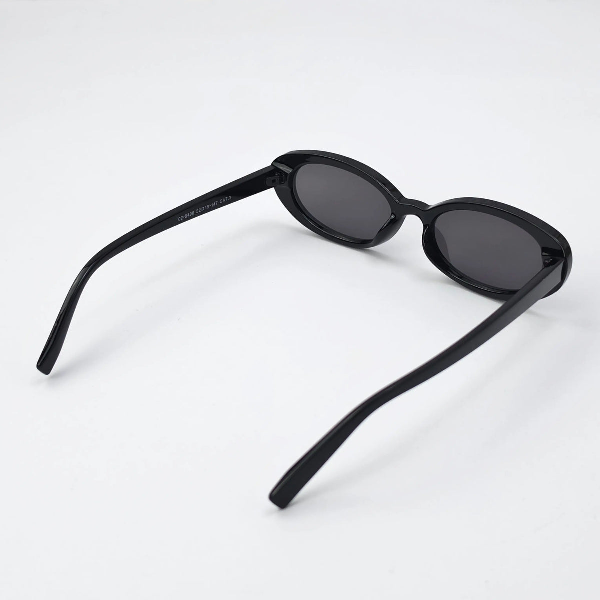 CAT EYE BLACK