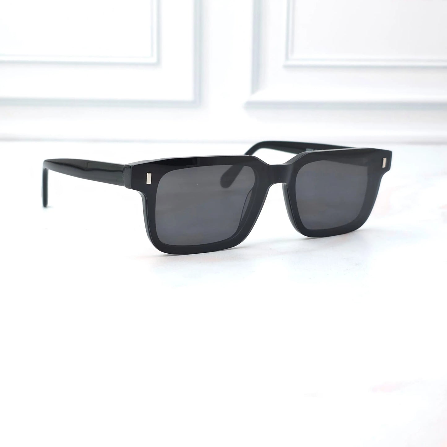 OLYX BLACK